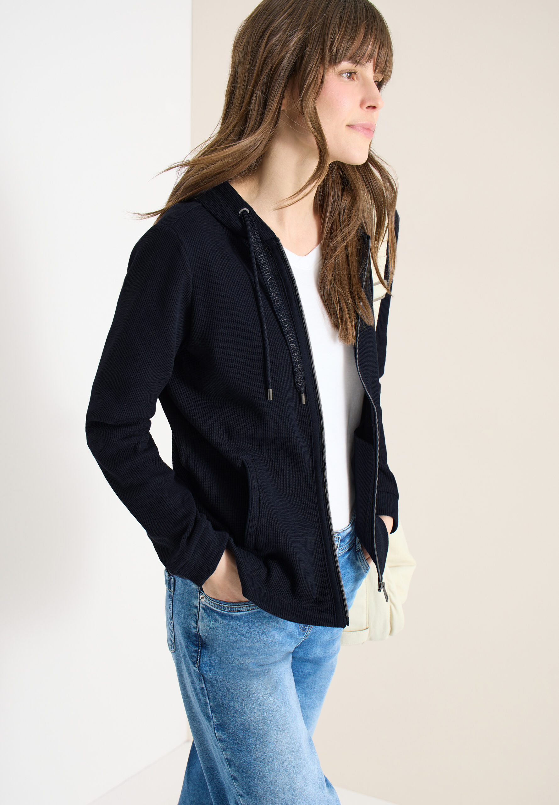 Langarm Jacke mit Kapuze und Taschen von Cecil