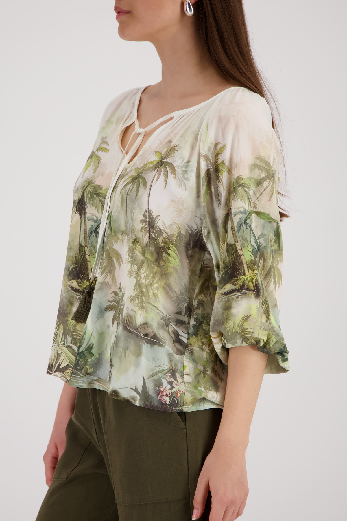 Bluse mit tropischen Print von Monari