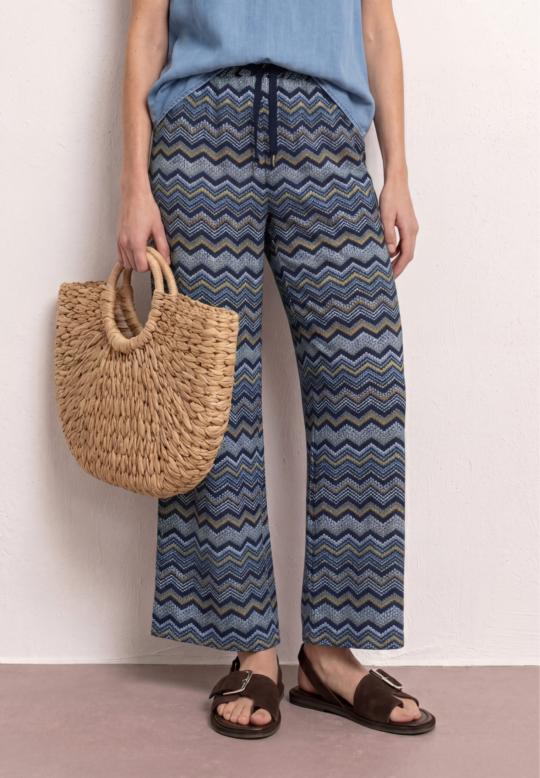High Waist Wide Leg Hose im Loose Fit von Street One