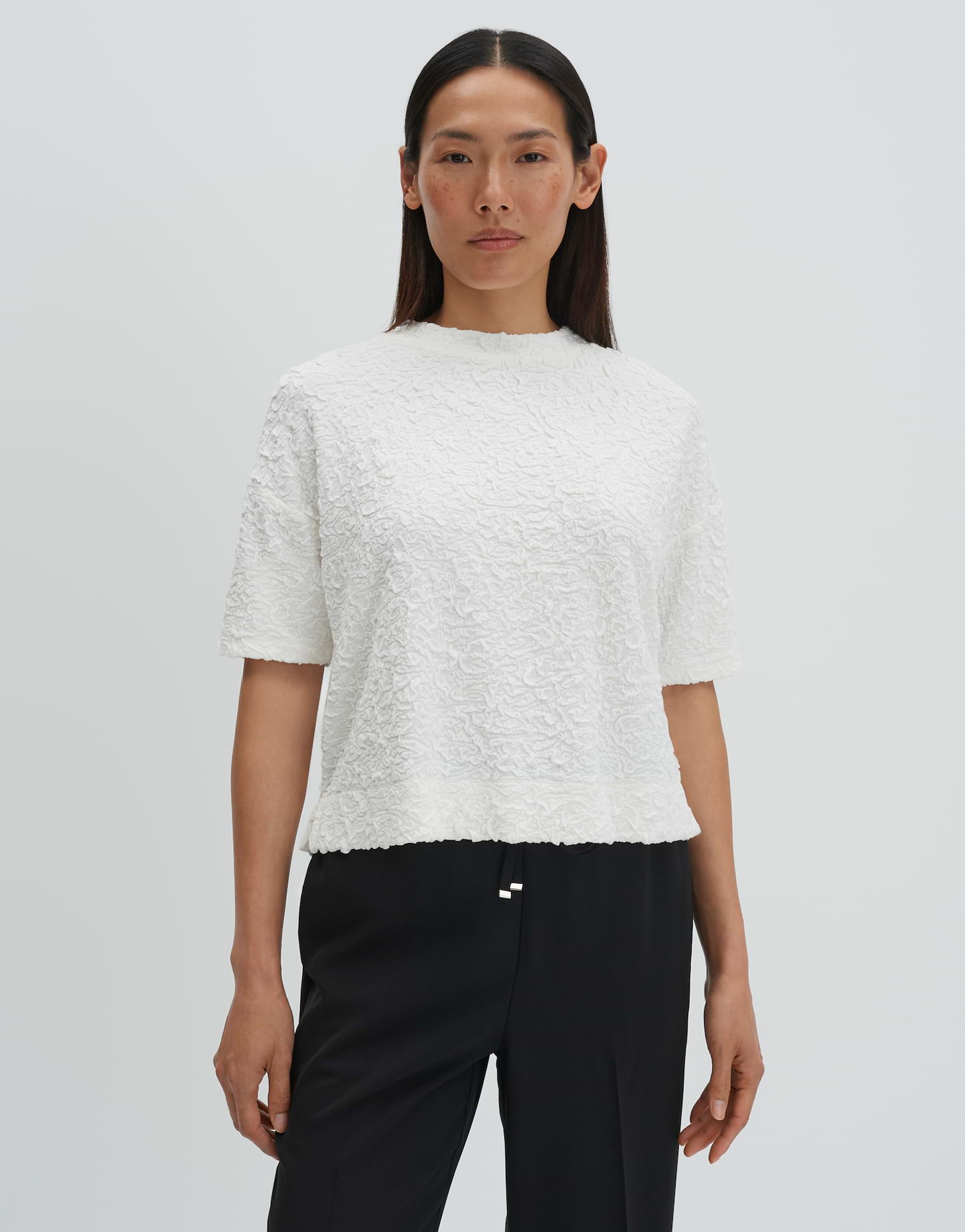 Boxy T-Shirt mit dreidimensionaler Oberfläche von Someday