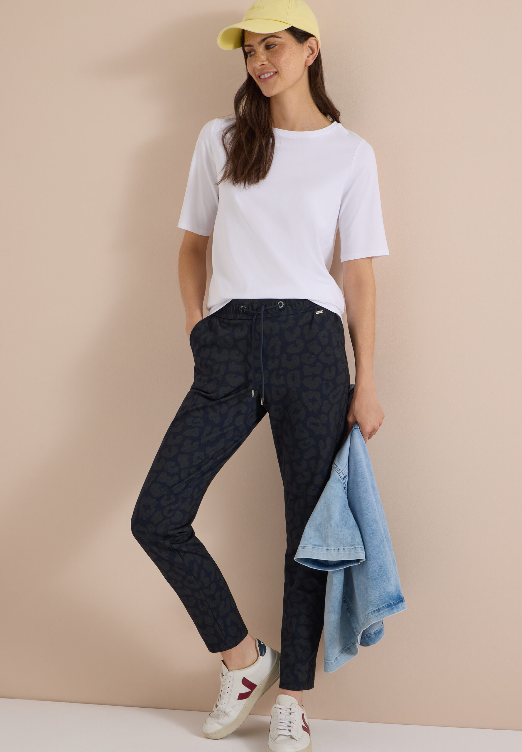 Mid Waist Slim Leg Hose im Casual Fit von Cecil