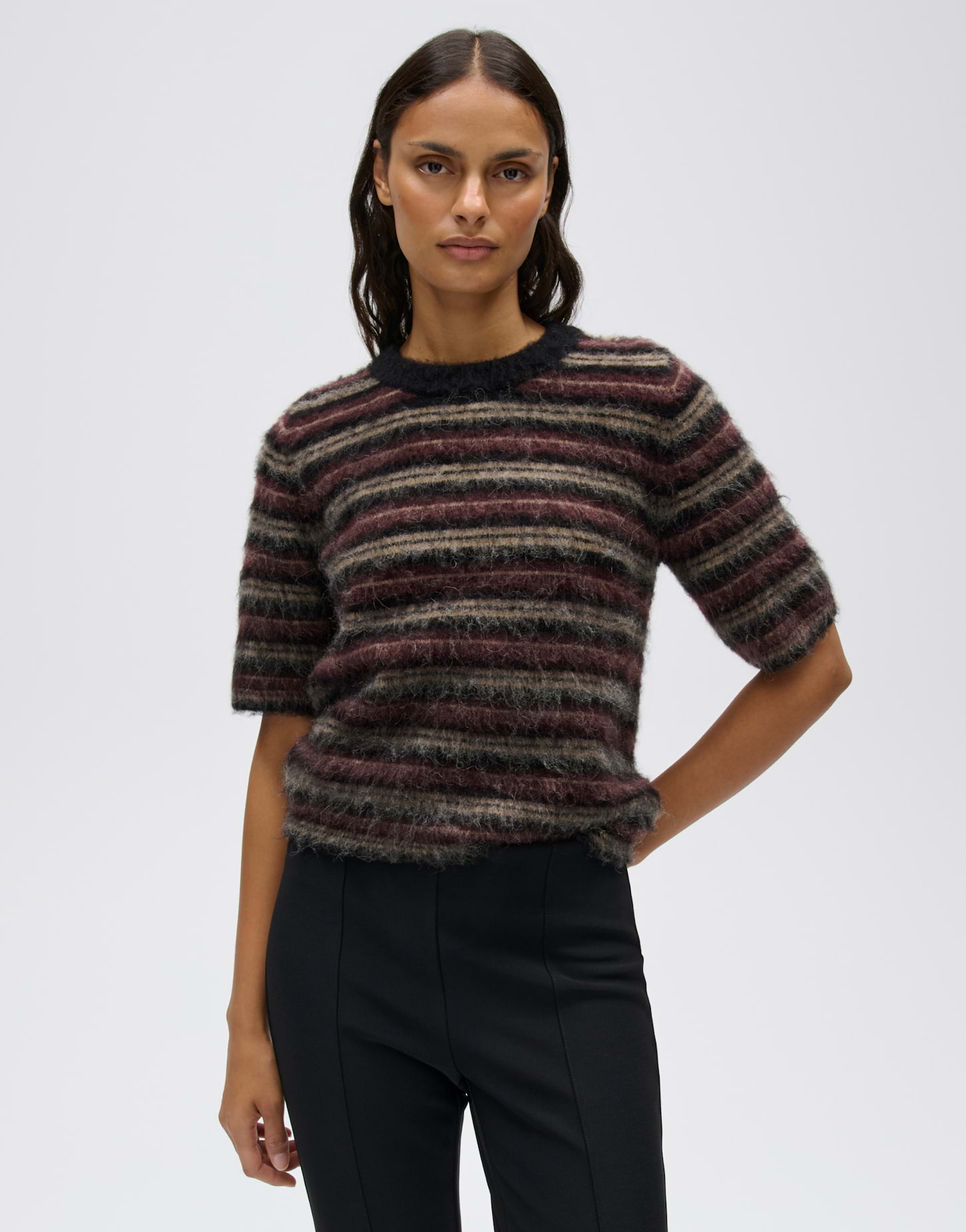 Gestreiftes Strickshirt aus flauschigem Effektgarn von Opus