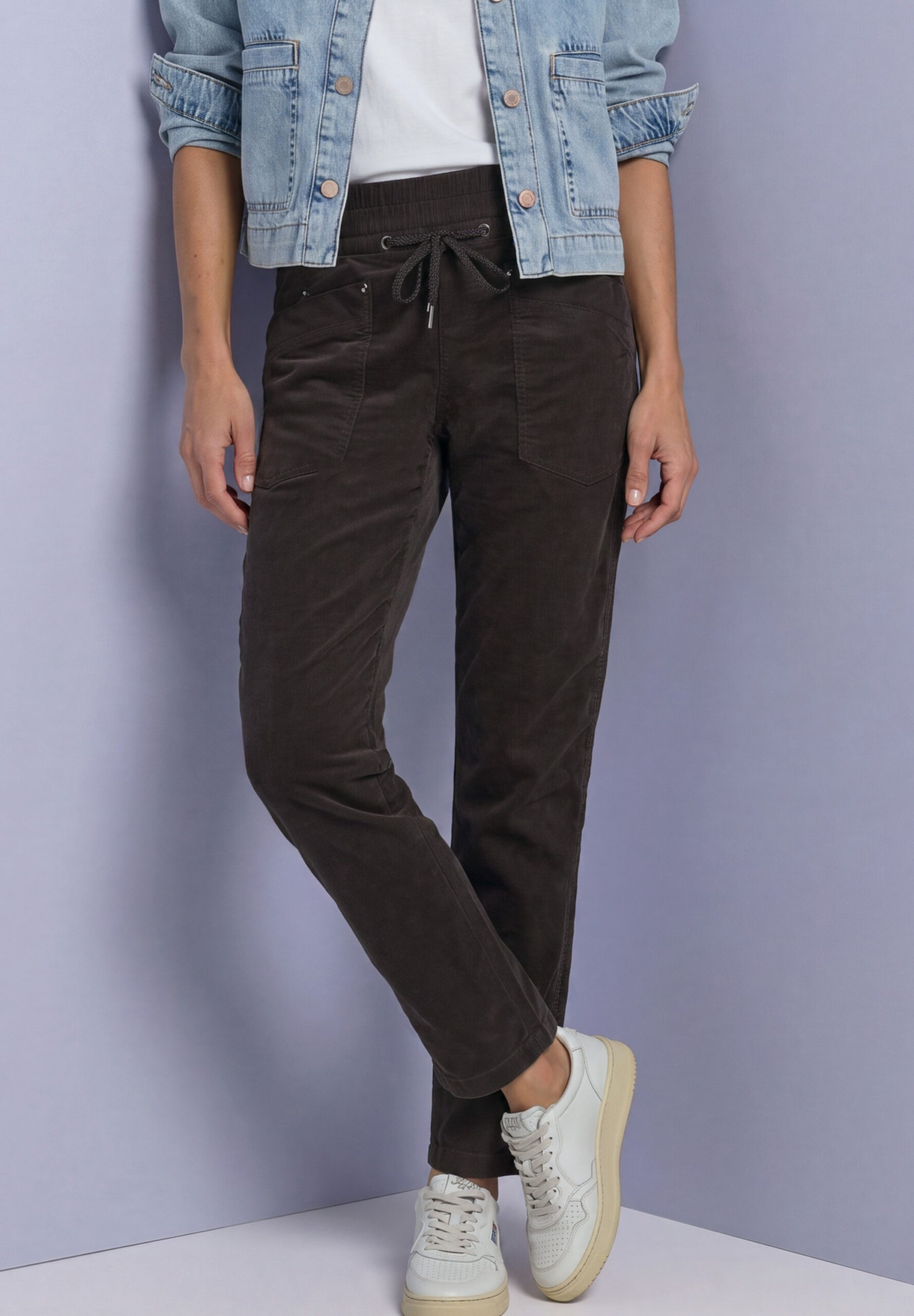 Slim Leg Cordhose im Loose Fit von Street One
