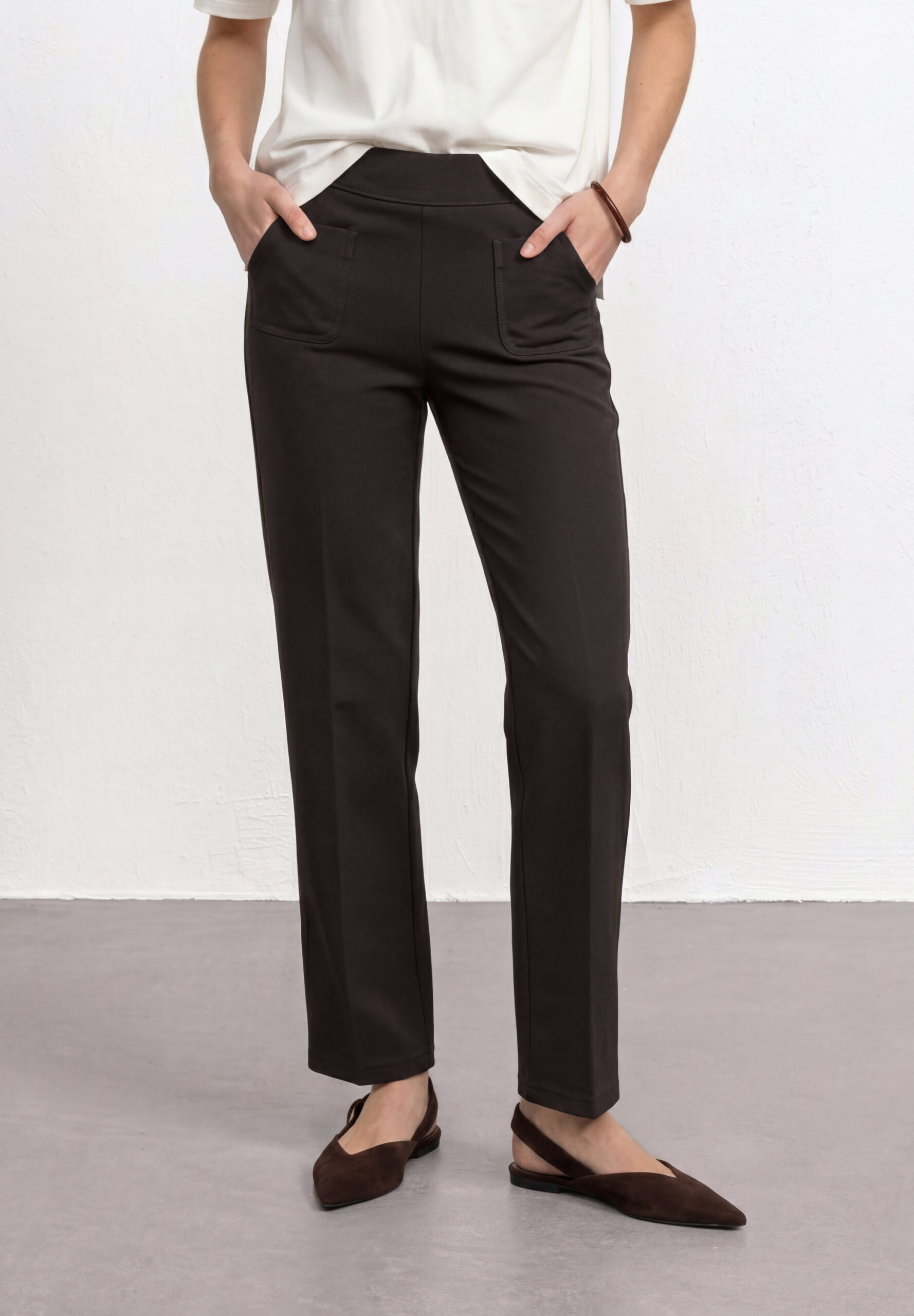 High Waist Straight Leg Hose von Street One