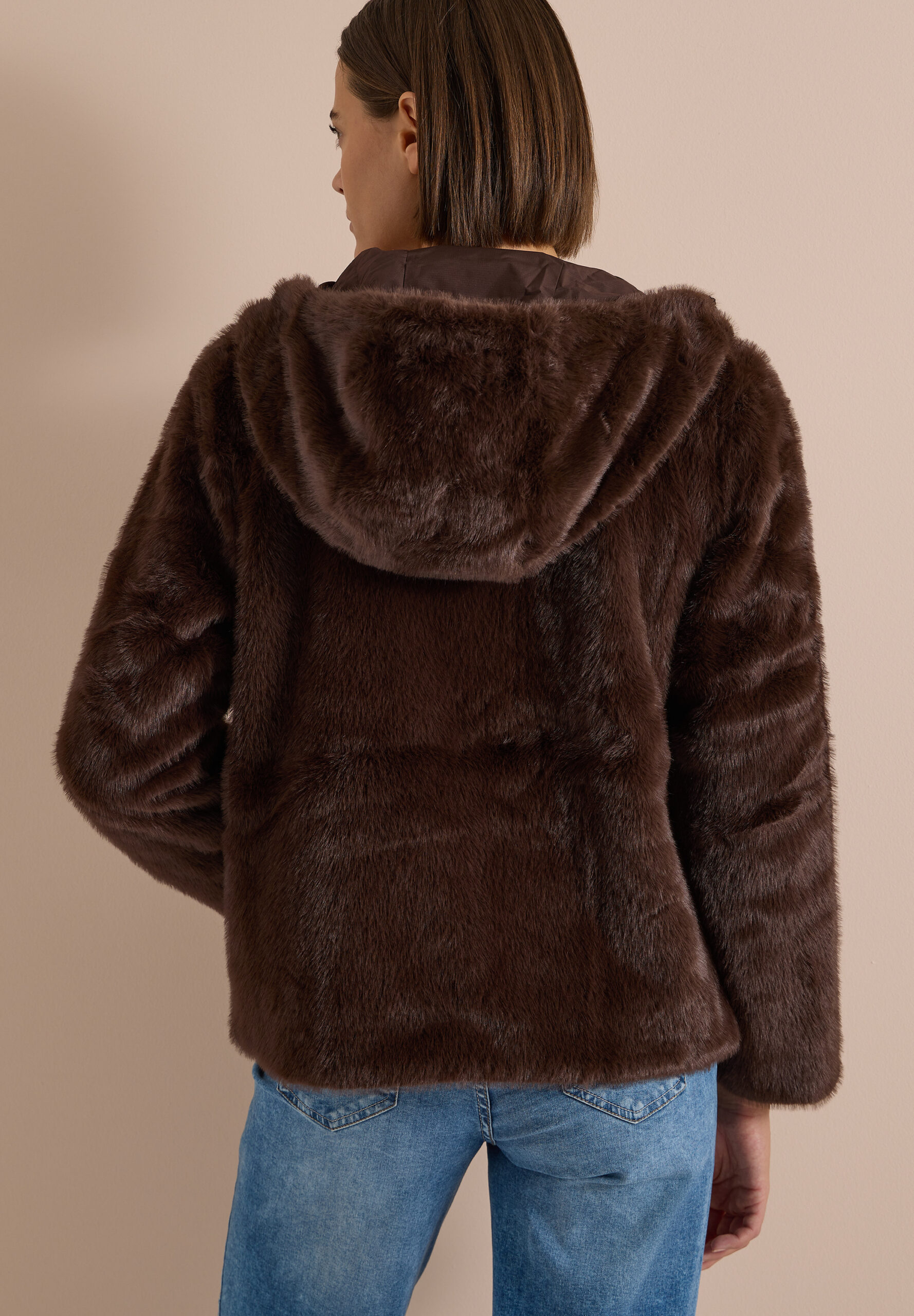 Fake Fur Jacke mit Softshelldetails von Cecil