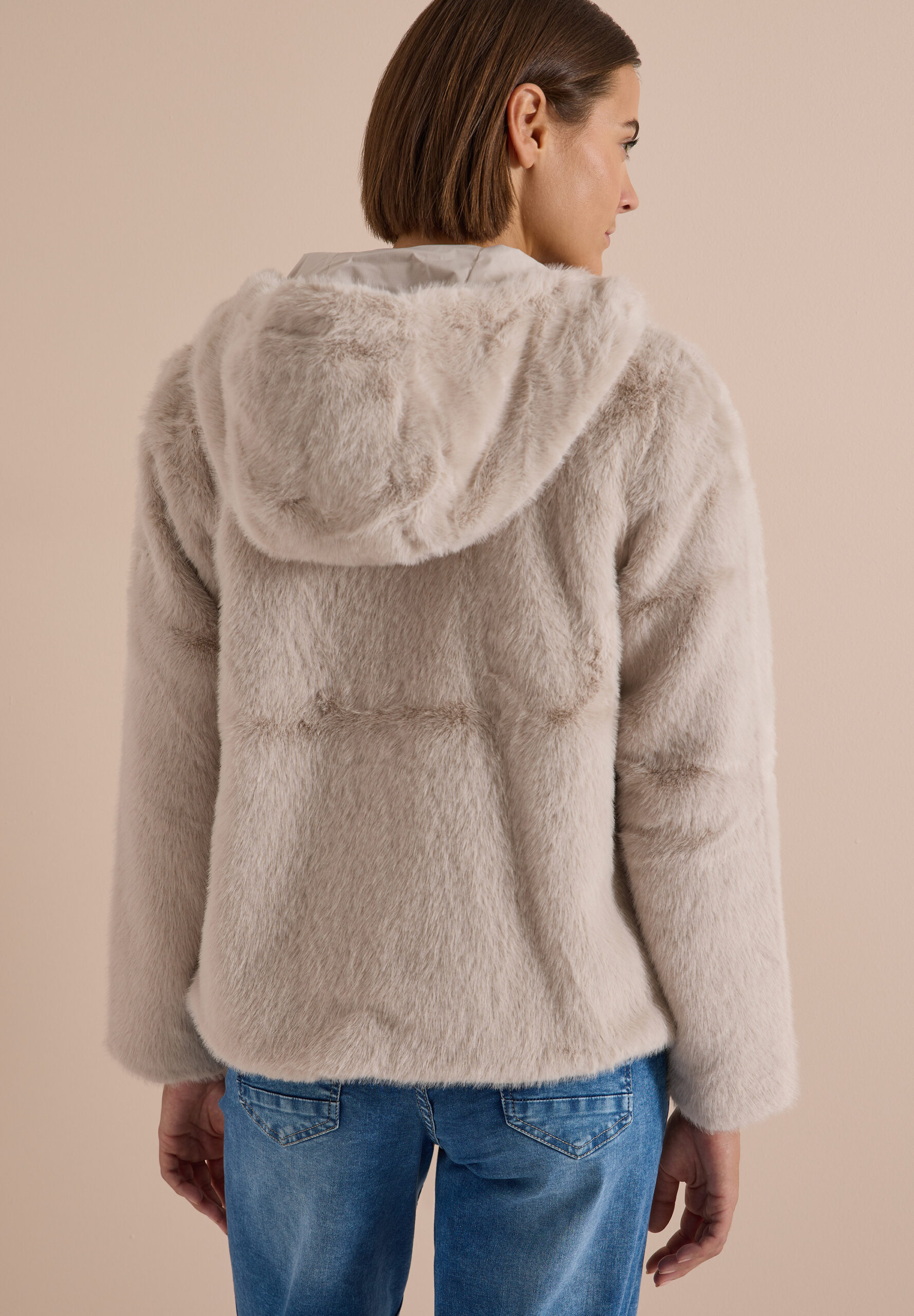 Fake Fur Jacke mit Softshelldetails von Cecil