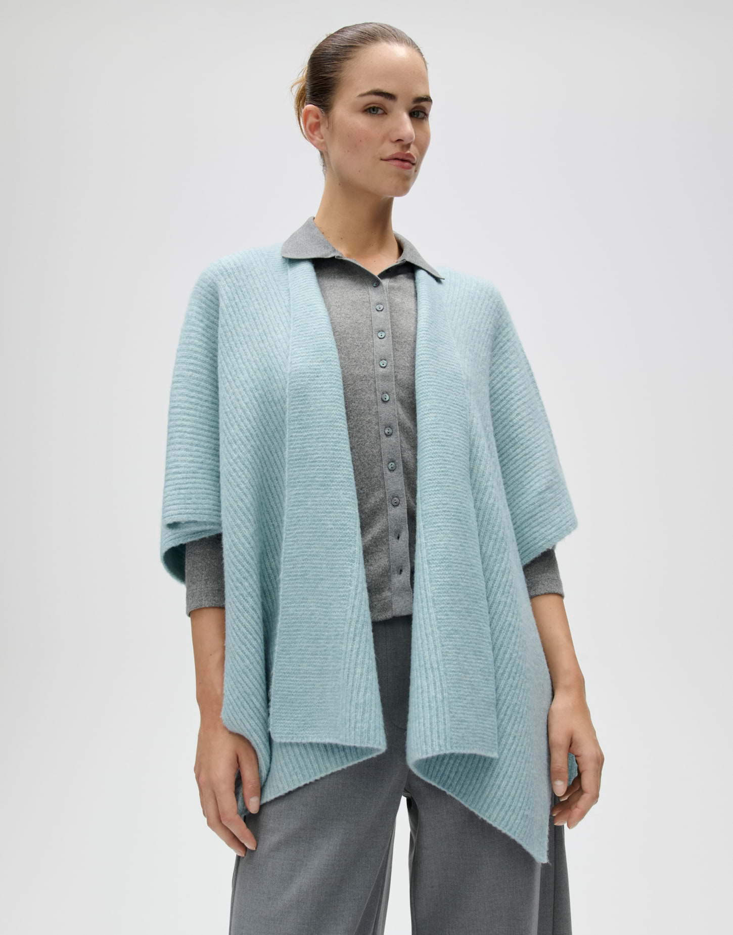 Rippstrickcape mit Wolle von Opus