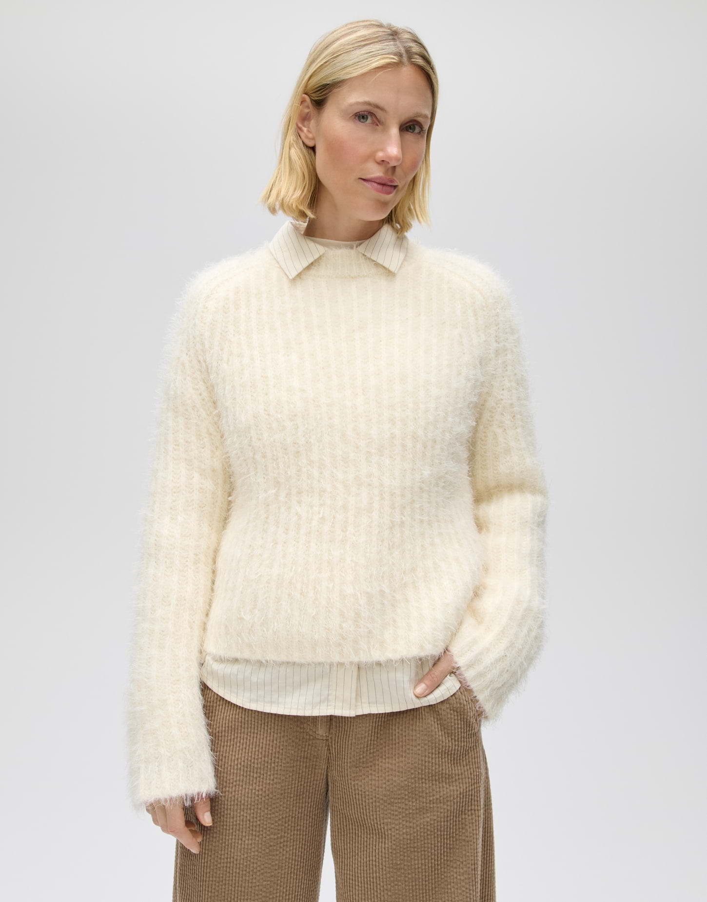 Strickpullover aus flauschigem Effektgarn von Opus
