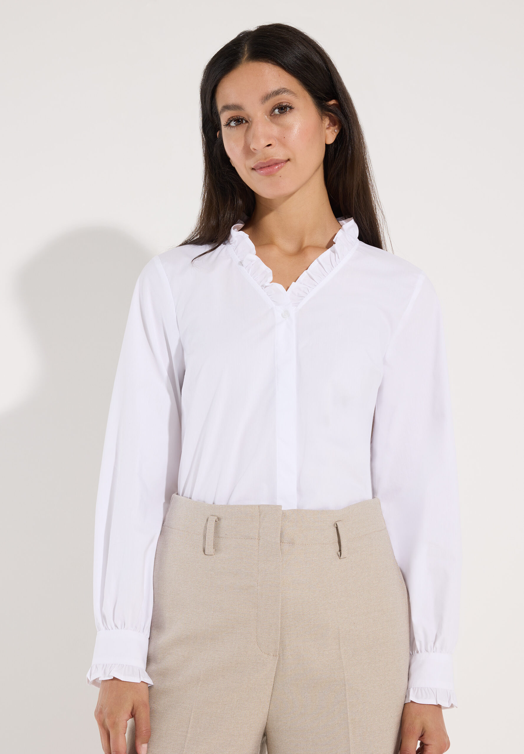Bluse mit Rüschenkragen von More&More