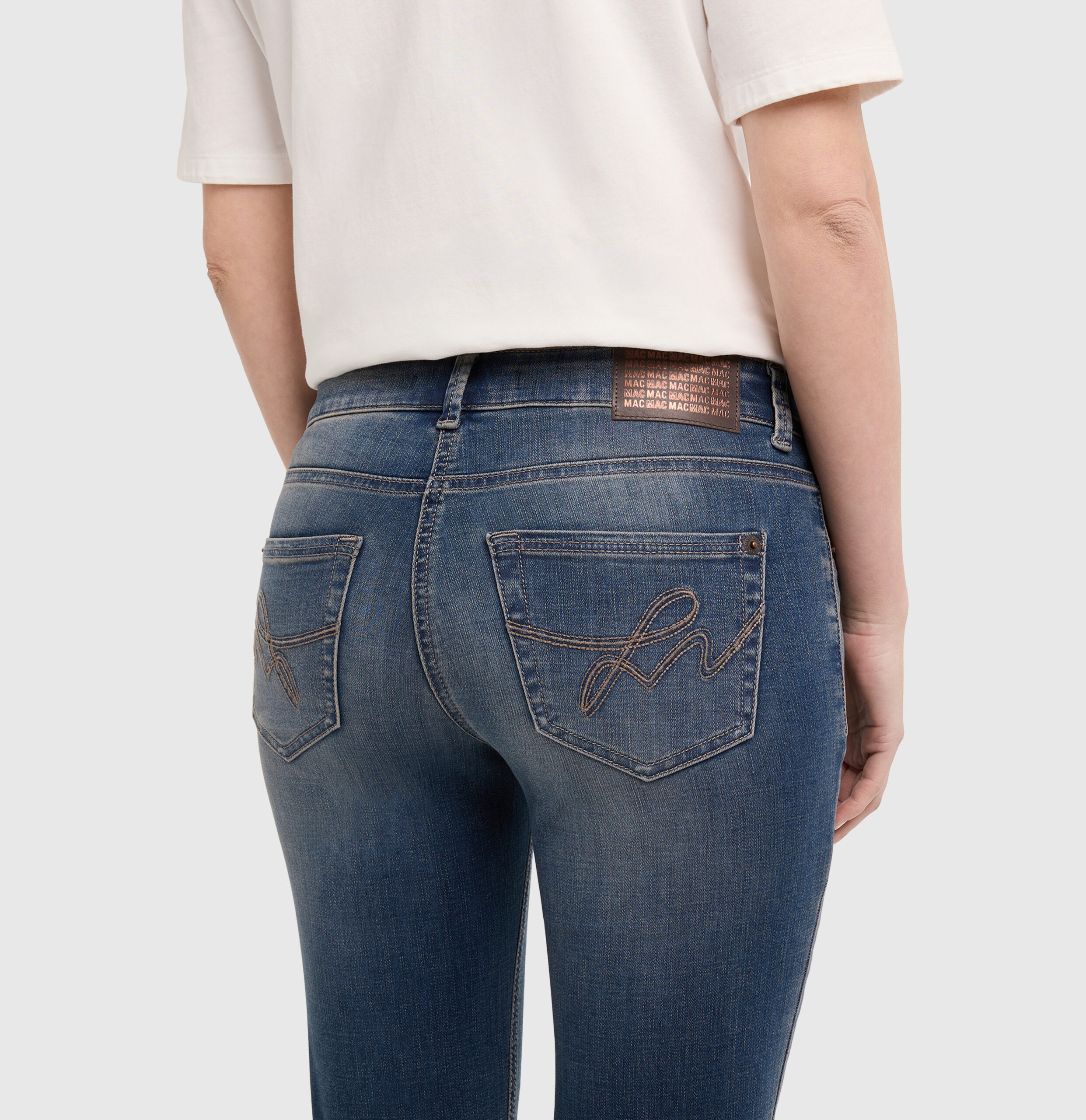 Slim Fit aus leichtem Denim von MAC