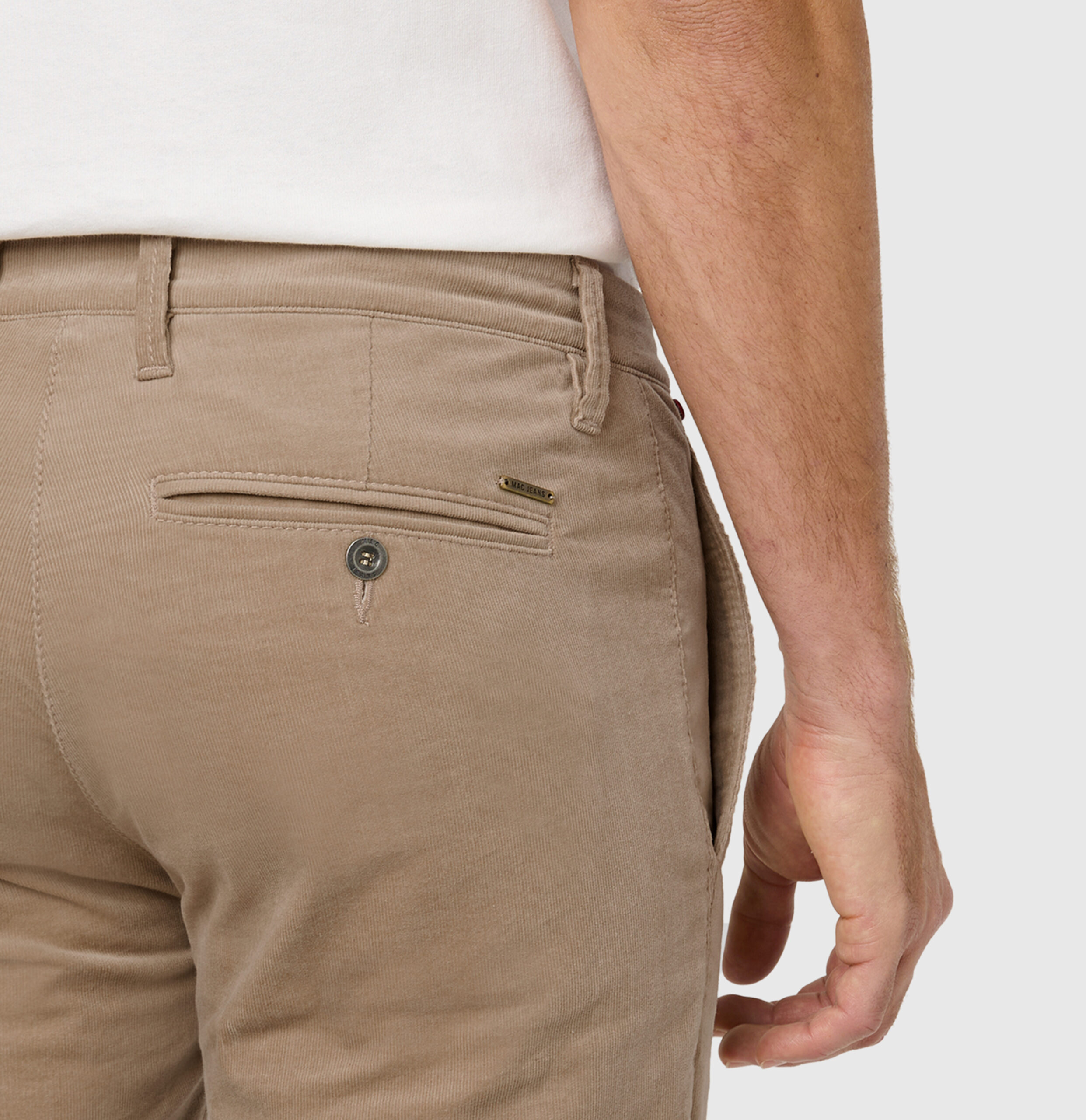 Chino Pants aus weichem Feincord von MAC