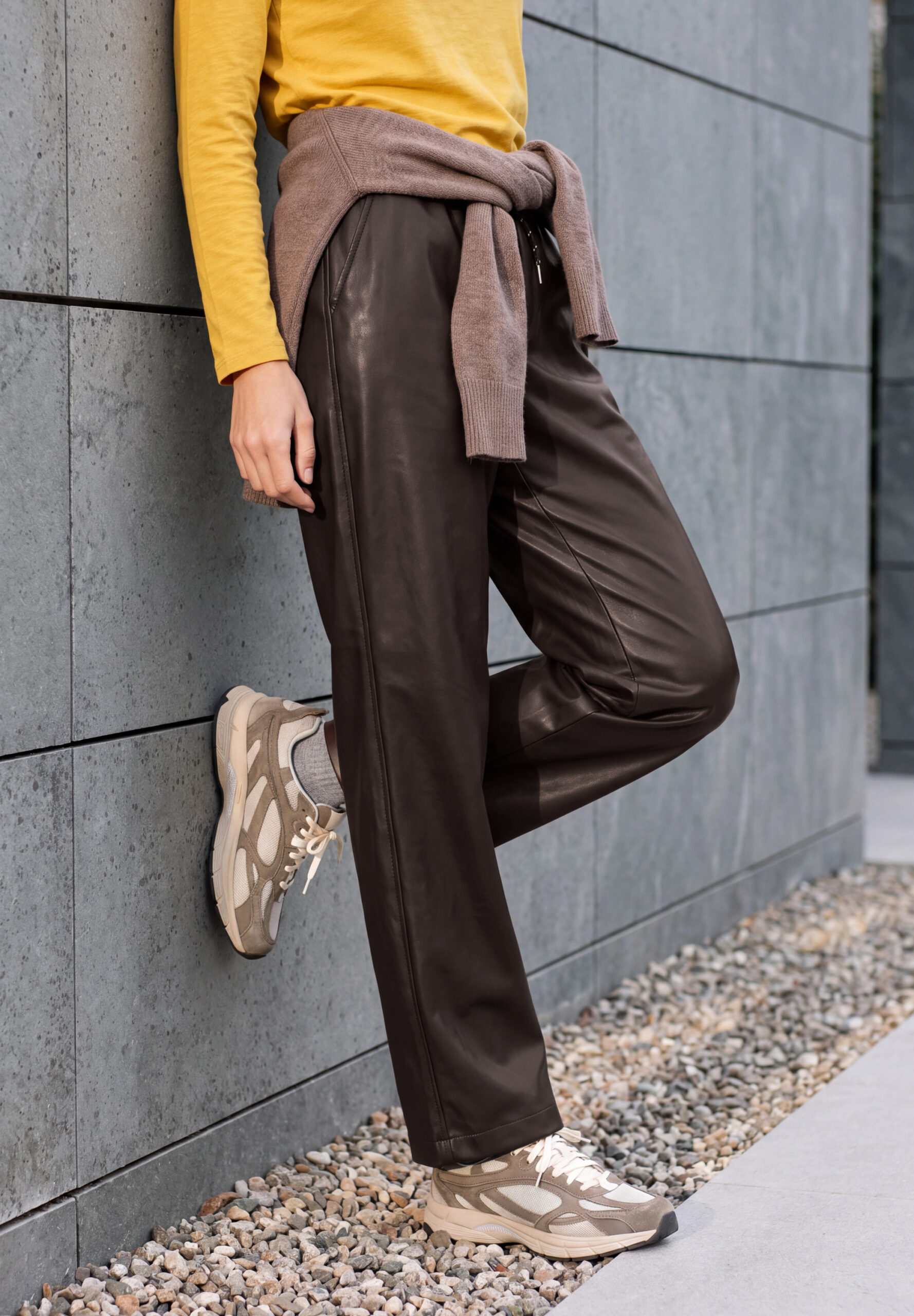 Wide Leg Hose in Lederoptik von Cecil